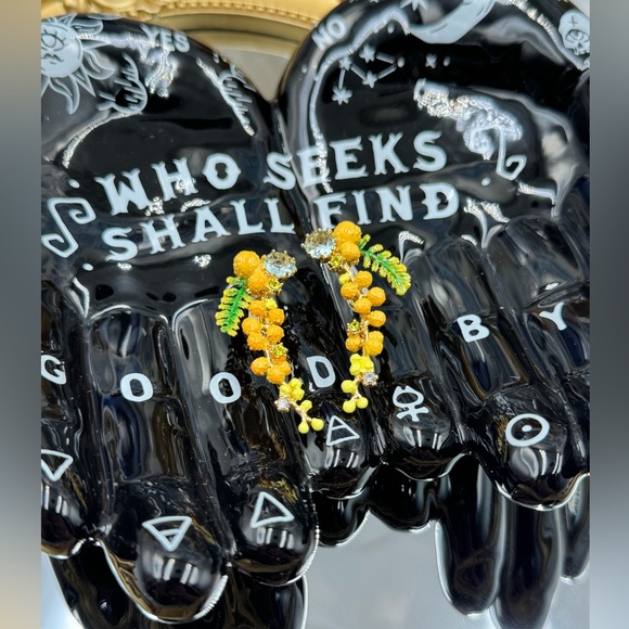 🆕 LES NEREIDES 🧿 NIB Gardens in Provence Long Mimosa Clip on Earrings - Picture 4 of 16